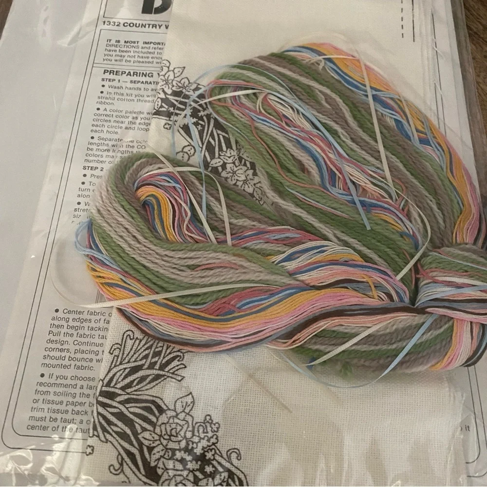 Dimensions Crewel Set Hearts